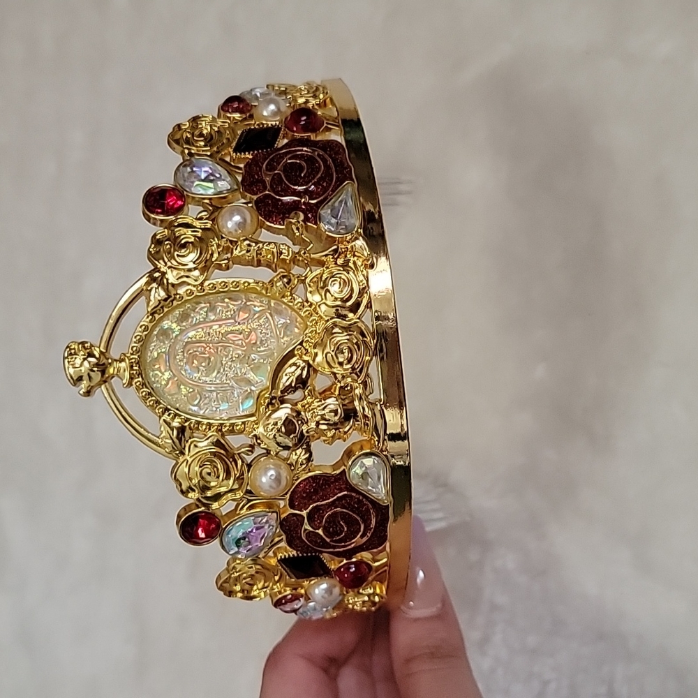 Belle crown